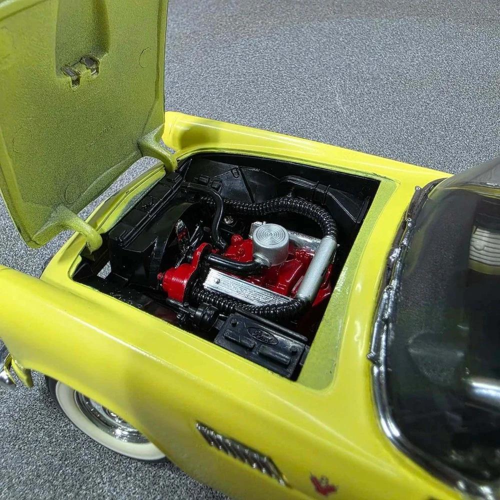 Roadlegends Ford 1955 Thunderbird Diecast Model Car Excellent